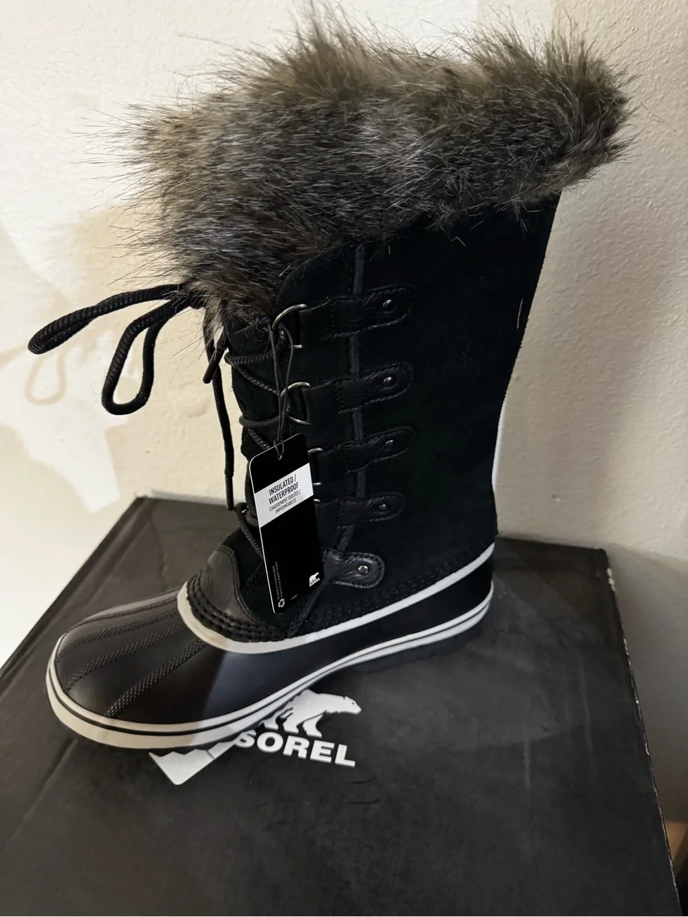 Sorel Joan of Arctic Black Faux-Fur Trim Waterproof Lace-Up Winter Boot